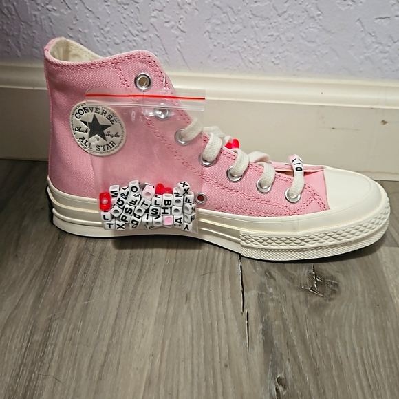 Too small - Picture 2 of 3